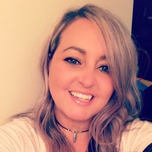 Meet your Posher, Corinn